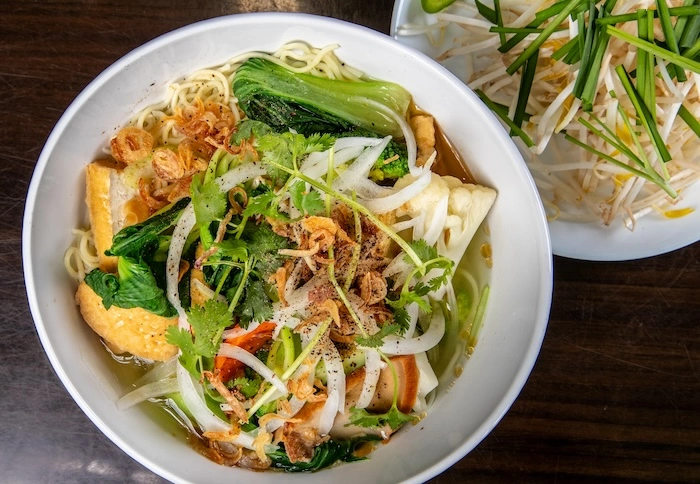 14.) Mì Nước
